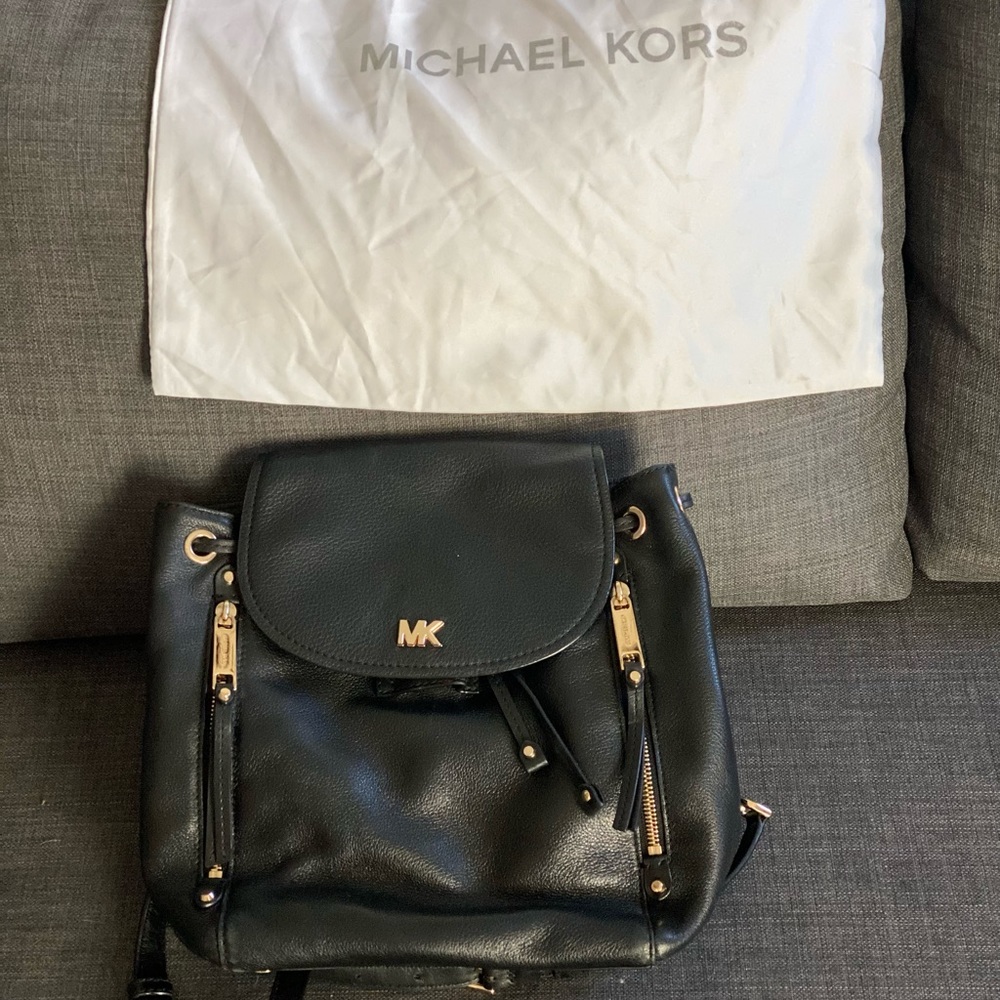 Black/gold mid size Micheal Kors backpack w/ dust bag